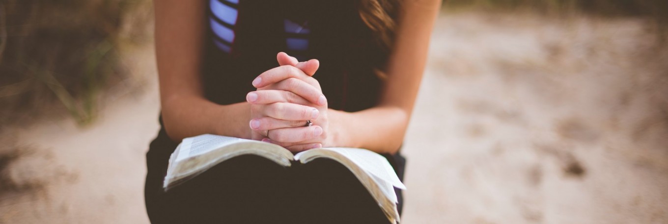 Woman Praying Woman Praying